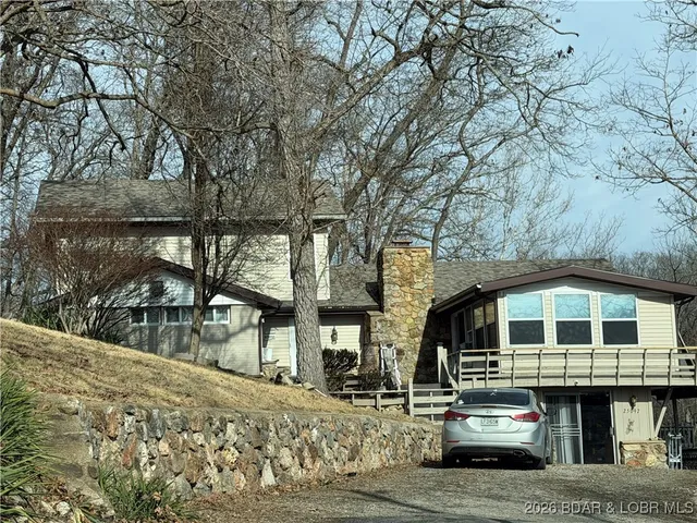 $249,999 | 25097 Old Sante Fe Road, Versailles, MO 65084