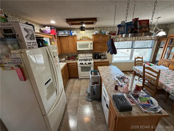 $199,900 | 25097 Old Sante Fe Road, Versailles, MO 65084