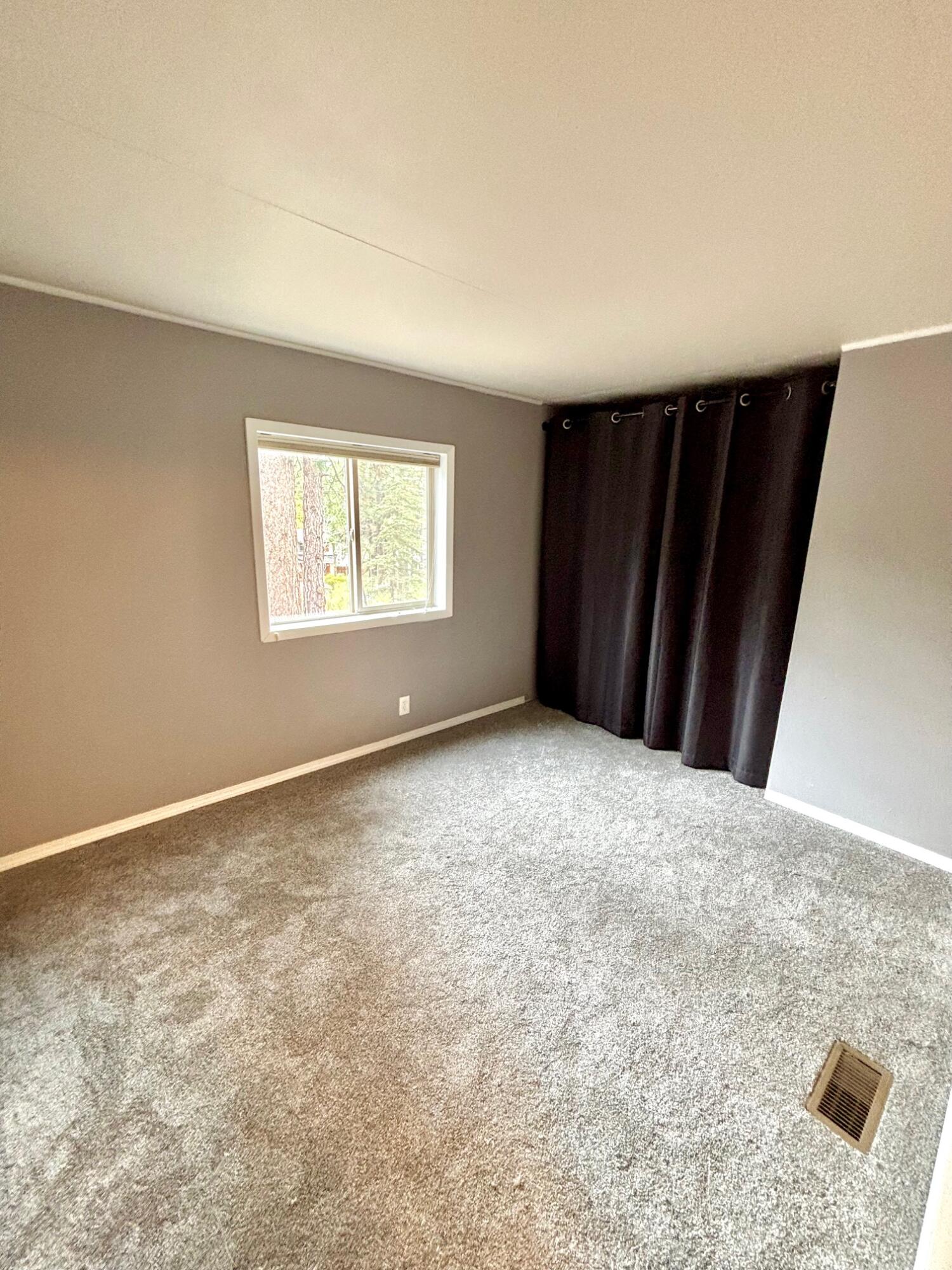 60217 Crater Road Bend, OR 97702 - Photo 17 of 28 17