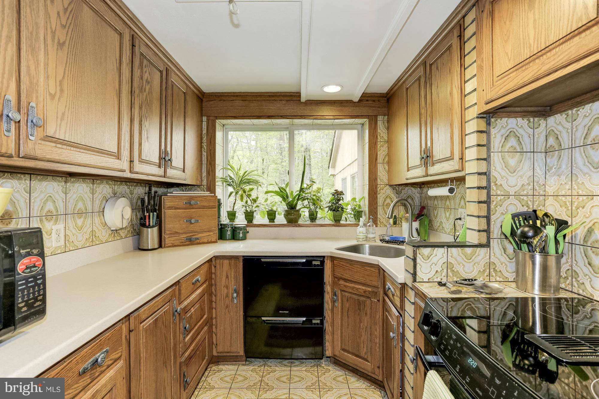 1309 Farmington Road East Accokeek, MD 20607 - Photo 9 of 30 Kitchen