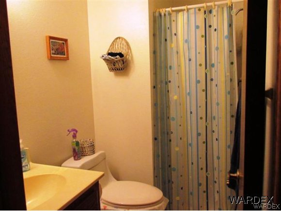 1190 Ramar Road, Unit 44 Bullhead City, AZ 86442 - Photo 12 of 18 Guest Bath
