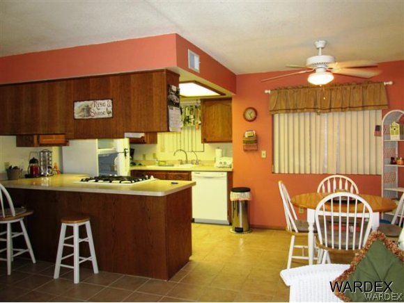 1190 Ramar Road, Unit 44 Bullhead City, AZ 86442 - Photo 6 of 18 Kitchen AreaBreakfast Bar