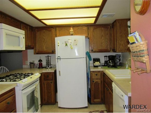 1190 Ramar Road, Unit 44 Bullhead City, AZ 86442 - Photo 8 of 18 Kitchen