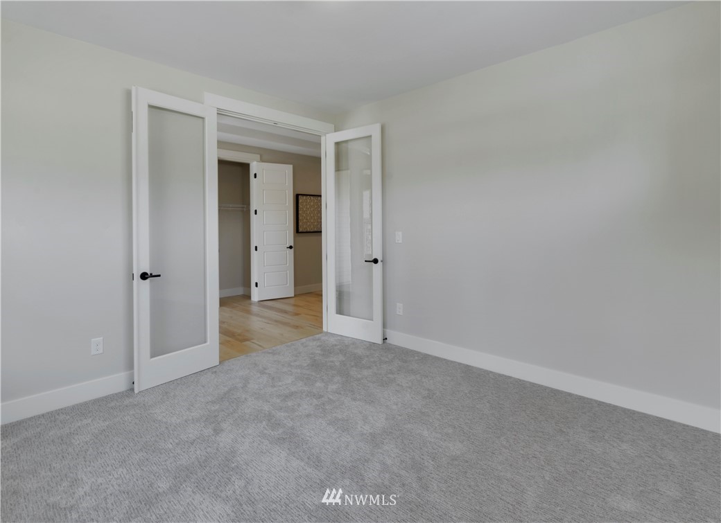 7729 Connells Prairie Road Bonney Lake, WA 98391 - Photo 2 of 11 Gallery Image 2