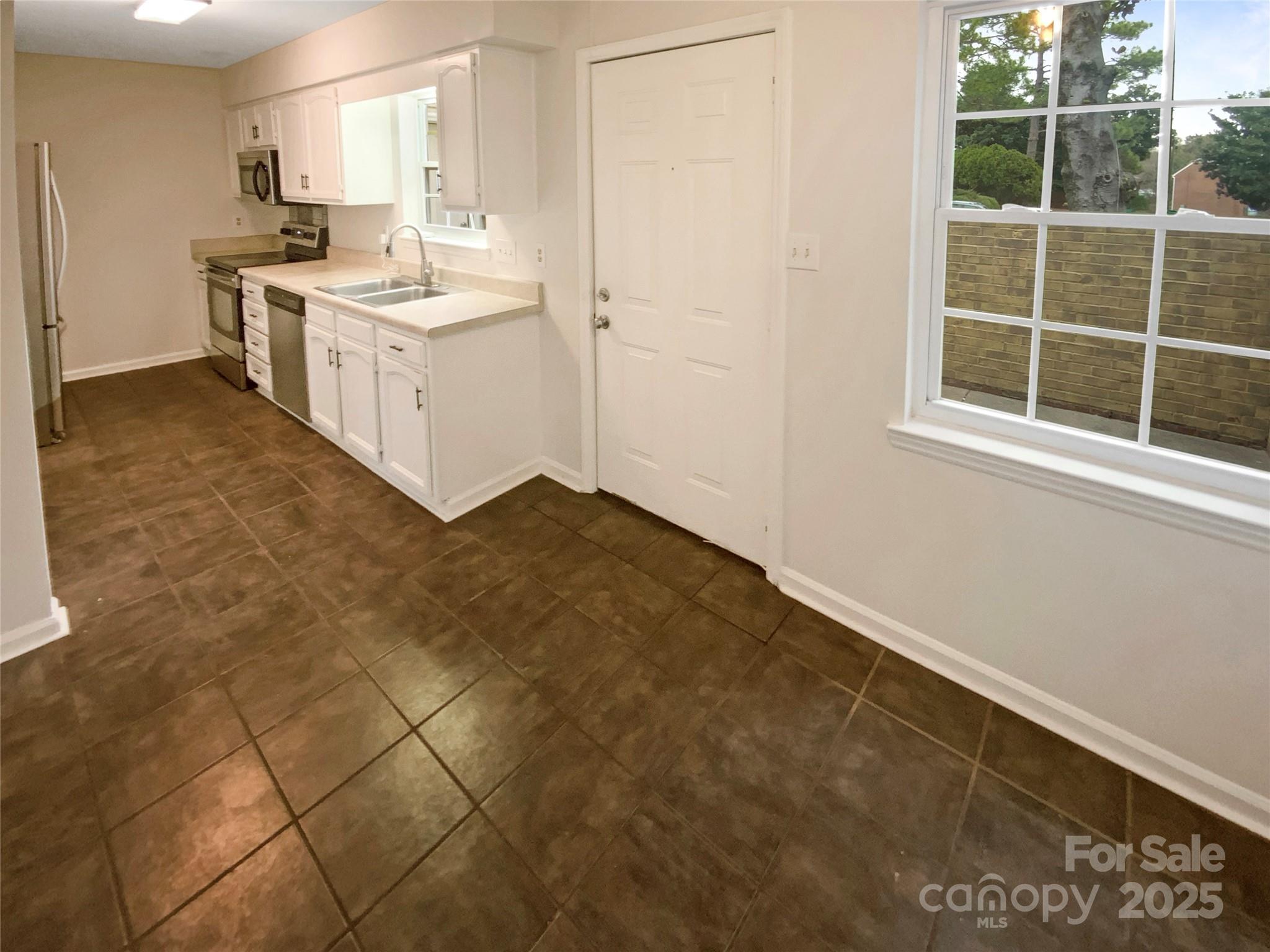10905 Park Road Charlotte, NC 28226 - Photo 14 of 23