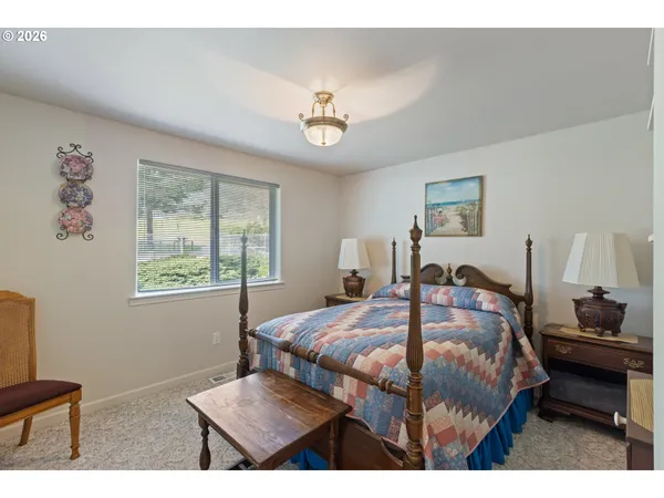 $625,000 | 128 Market Lane, Myrtle Creek, OR 97457