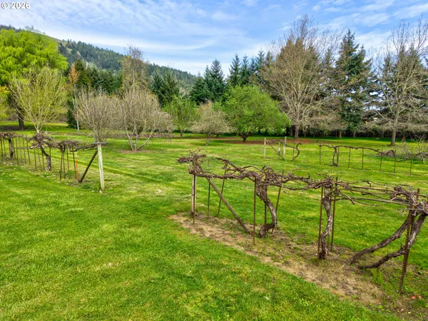 $625,000 | 128 Market Lane, Myrtle Creek, OR 97457