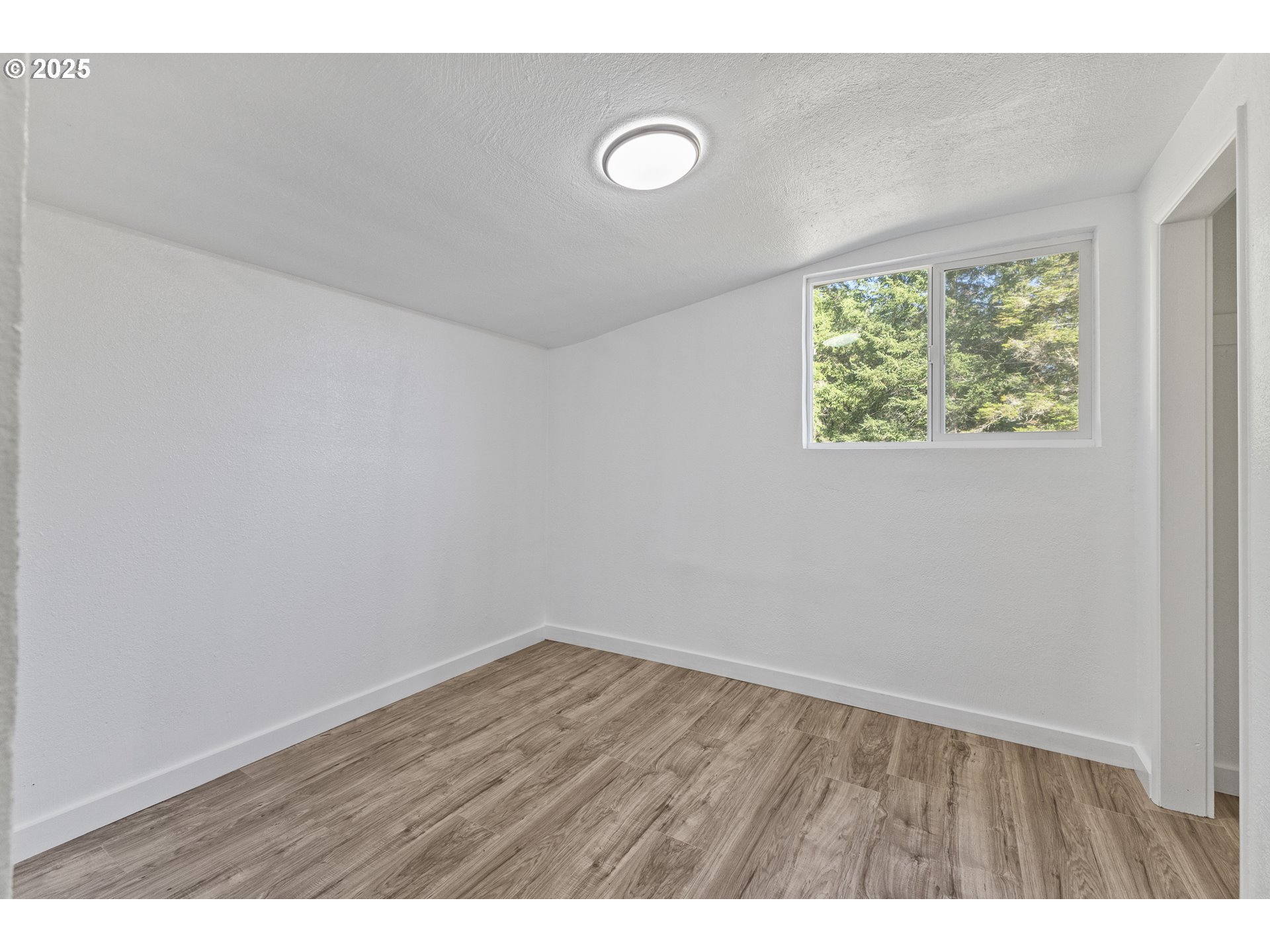 62780 Flagstaff Road Coos Bay, OR 97420 - Photo 21 of 46 Gallery Image 21