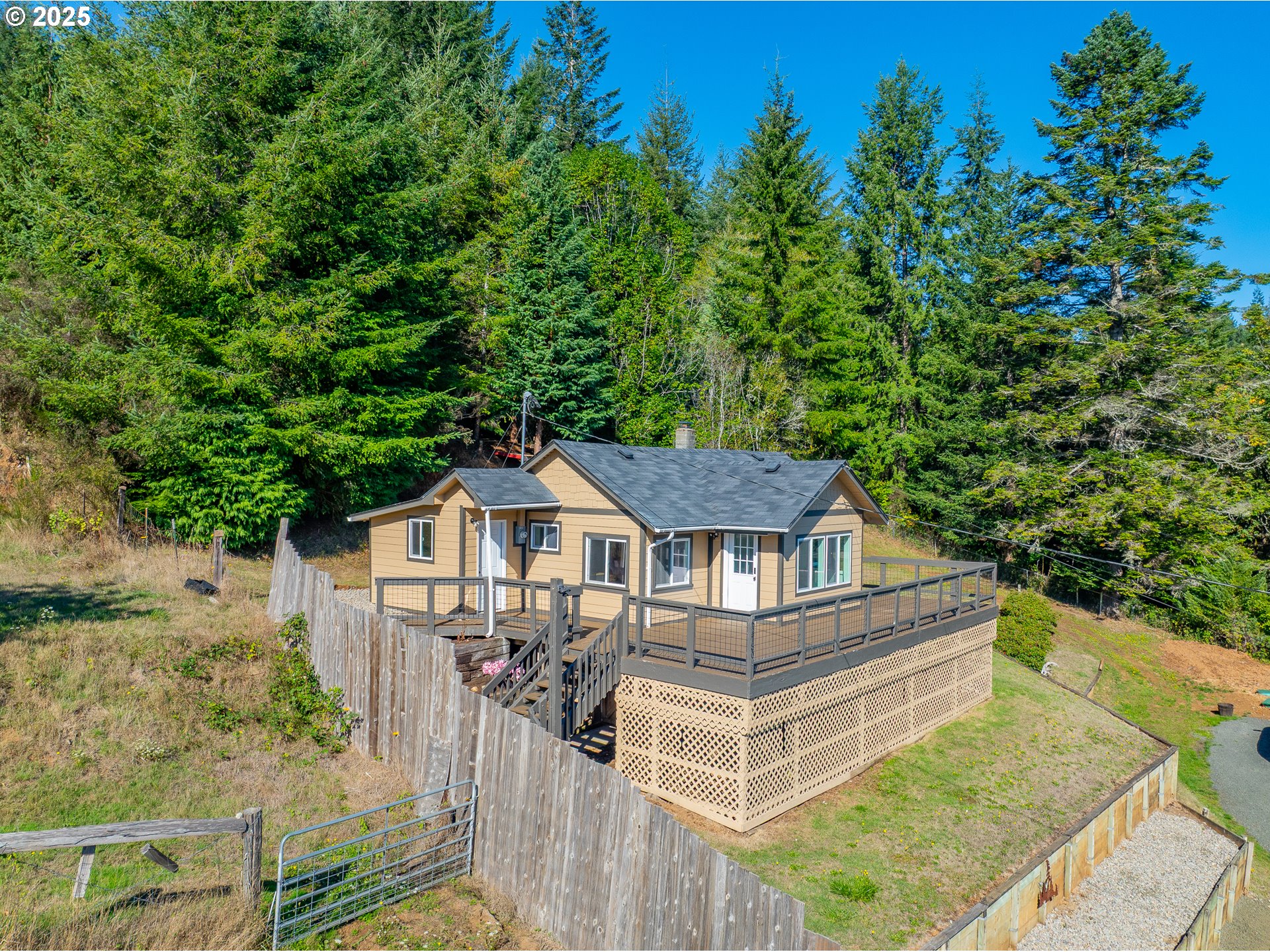 62780 Flagstaff Road Coos Bay, OR 97420 - Photo 4 of 46 Gallery Image 4