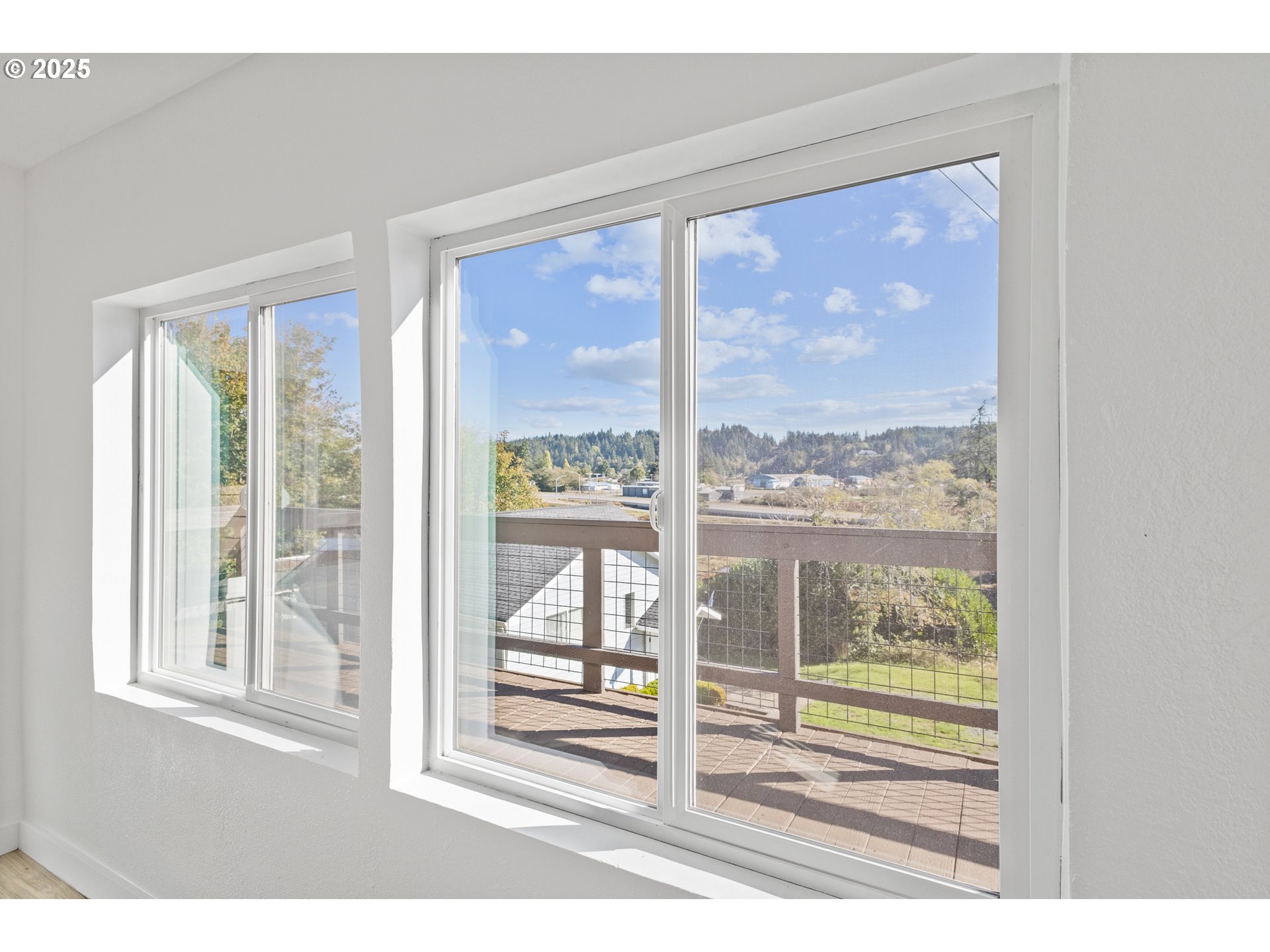 62780 Flagstaff Road Coos Bay, OR 97420 - Photo 10 of 46 Gallery Image 10