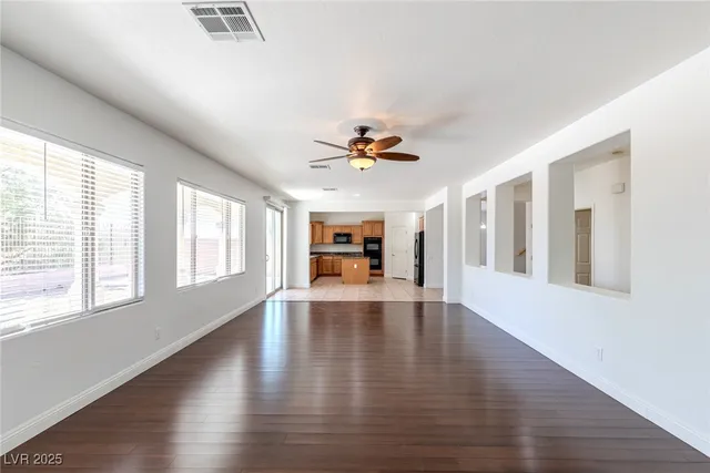 $3,600 | 2553 Chateau Clermont Street, Henderson, NV 89044