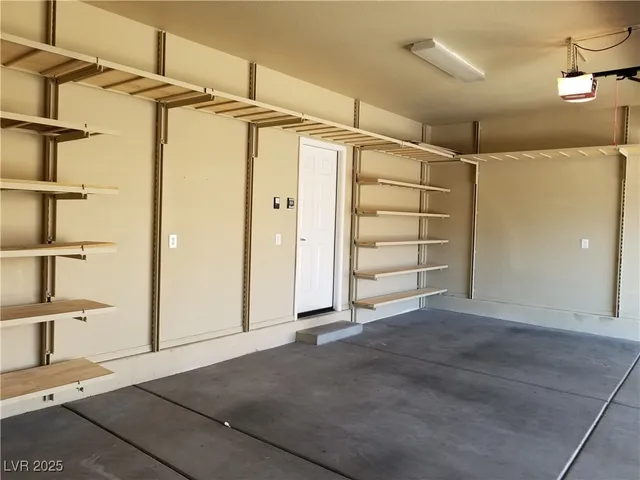 $3,600 | 2553 Chateau Clermont Street, Henderson, NV 89044