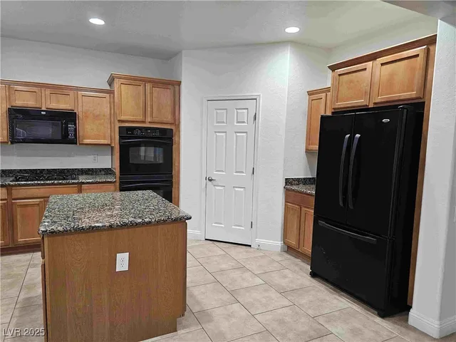 $3,600 | 2553 Chateau Clermont Street, Henderson, NV 89044