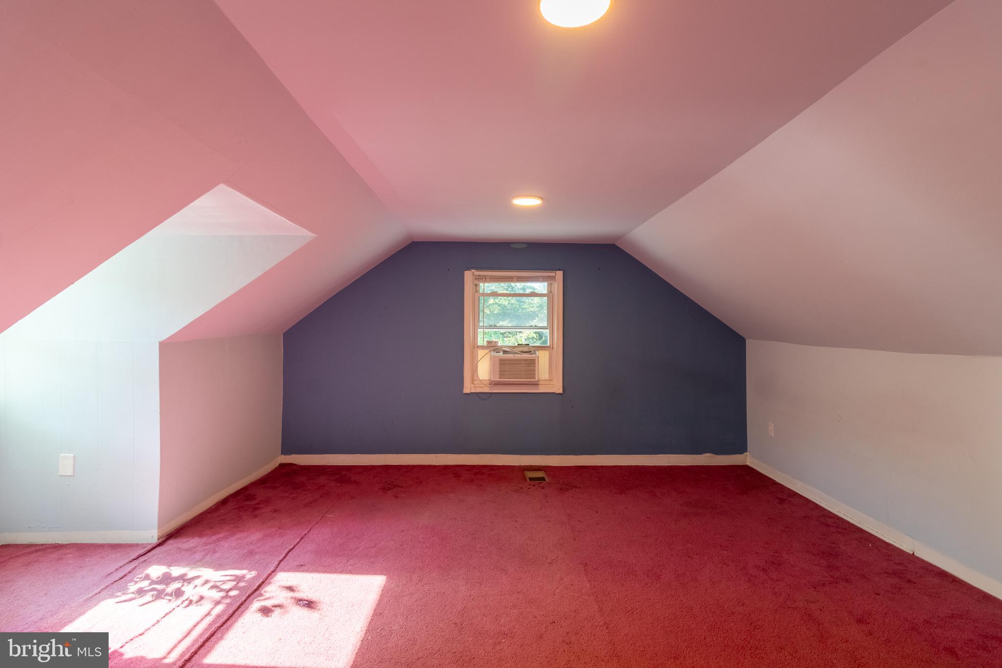 706 Forest Glen Road Silver Spring, MD 20901 - Photo 22 of 40 an empty room with windows