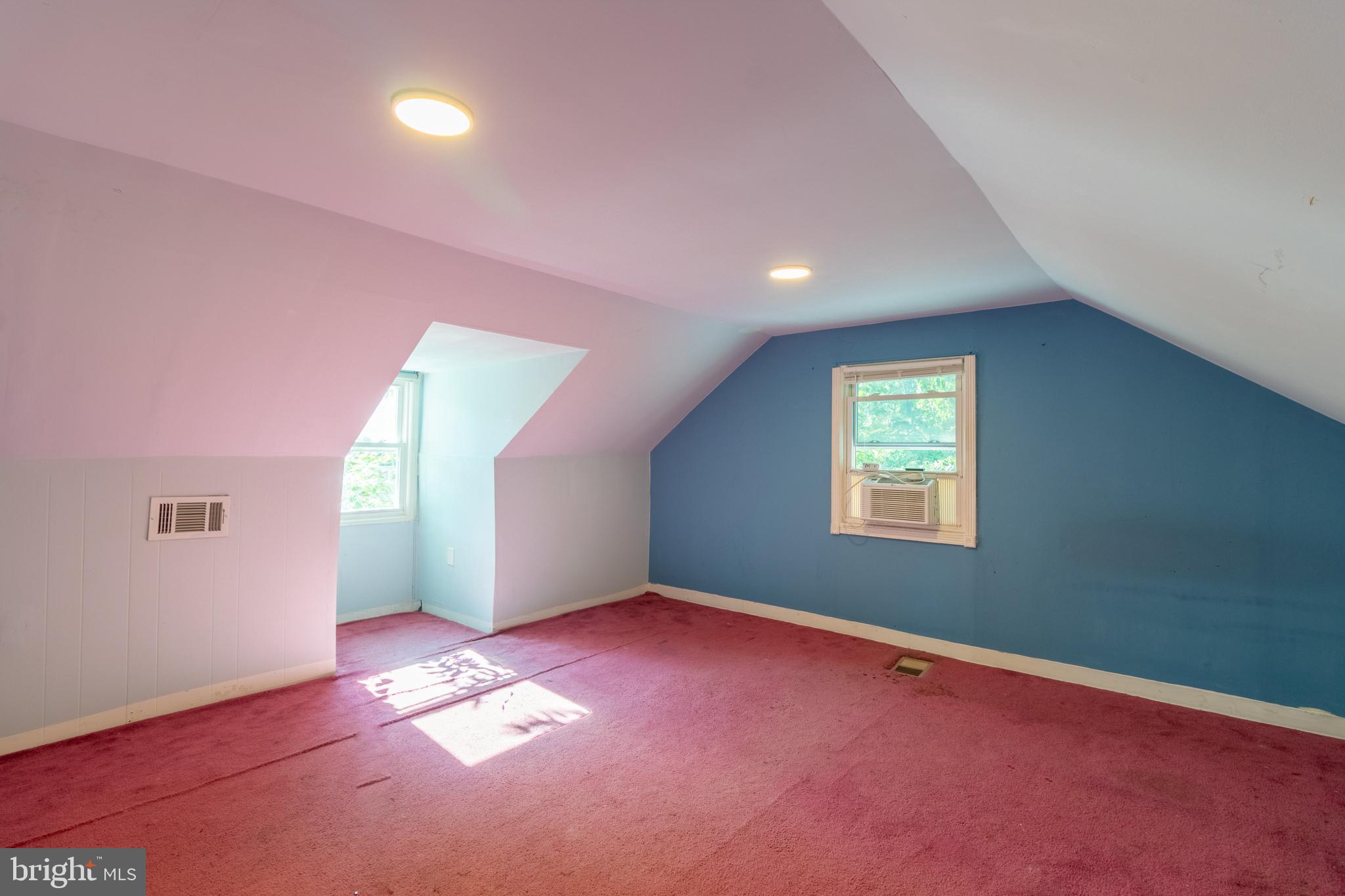 706 Forest Glen Road Silver Spring, MD 20901 - Photo 23 of 40 an empty room with a empty space and a window