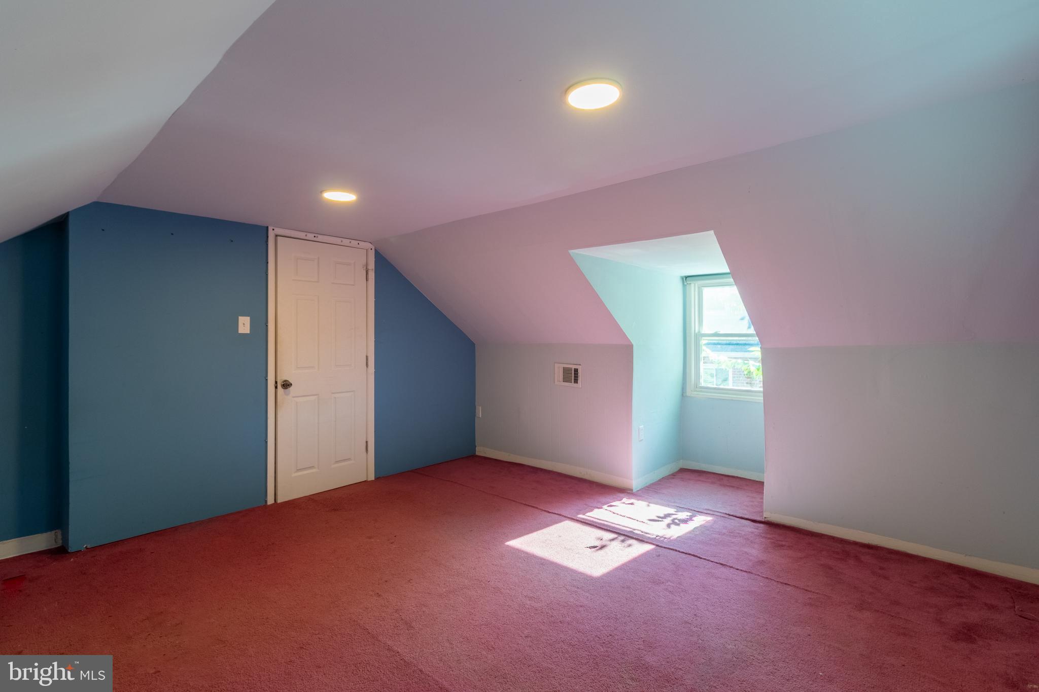 706 Forest Glen Road Silver Spring, MD 20901 - Photo 24 of 40 an empty room with windows