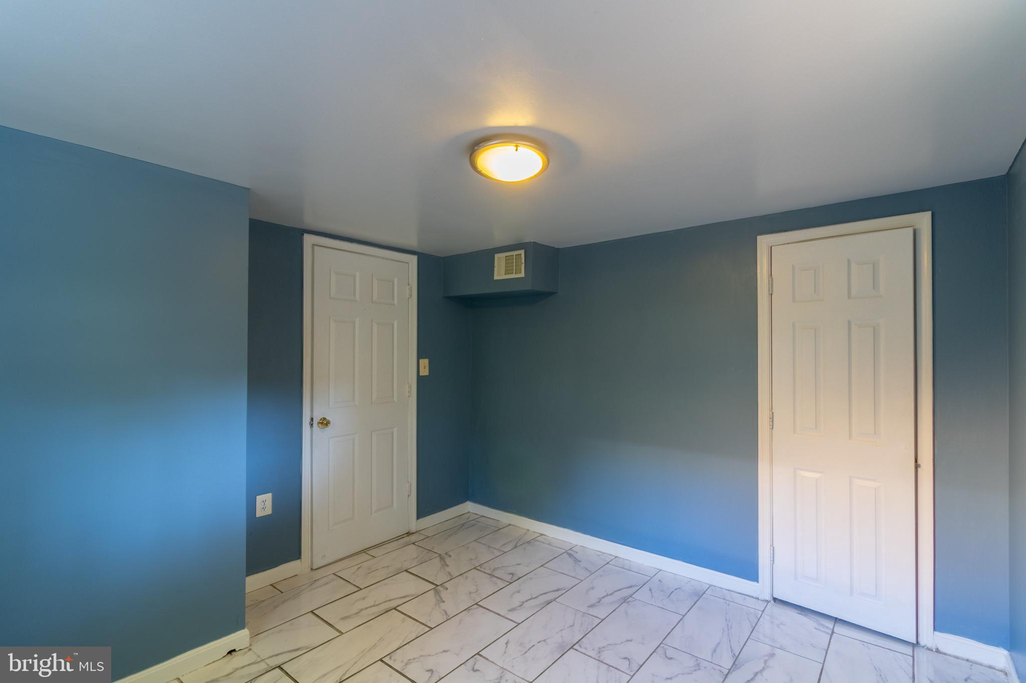 706 Forest Glen Road Silver Spring, MD 20901 - Photo 35 of 40 a view of an empty room