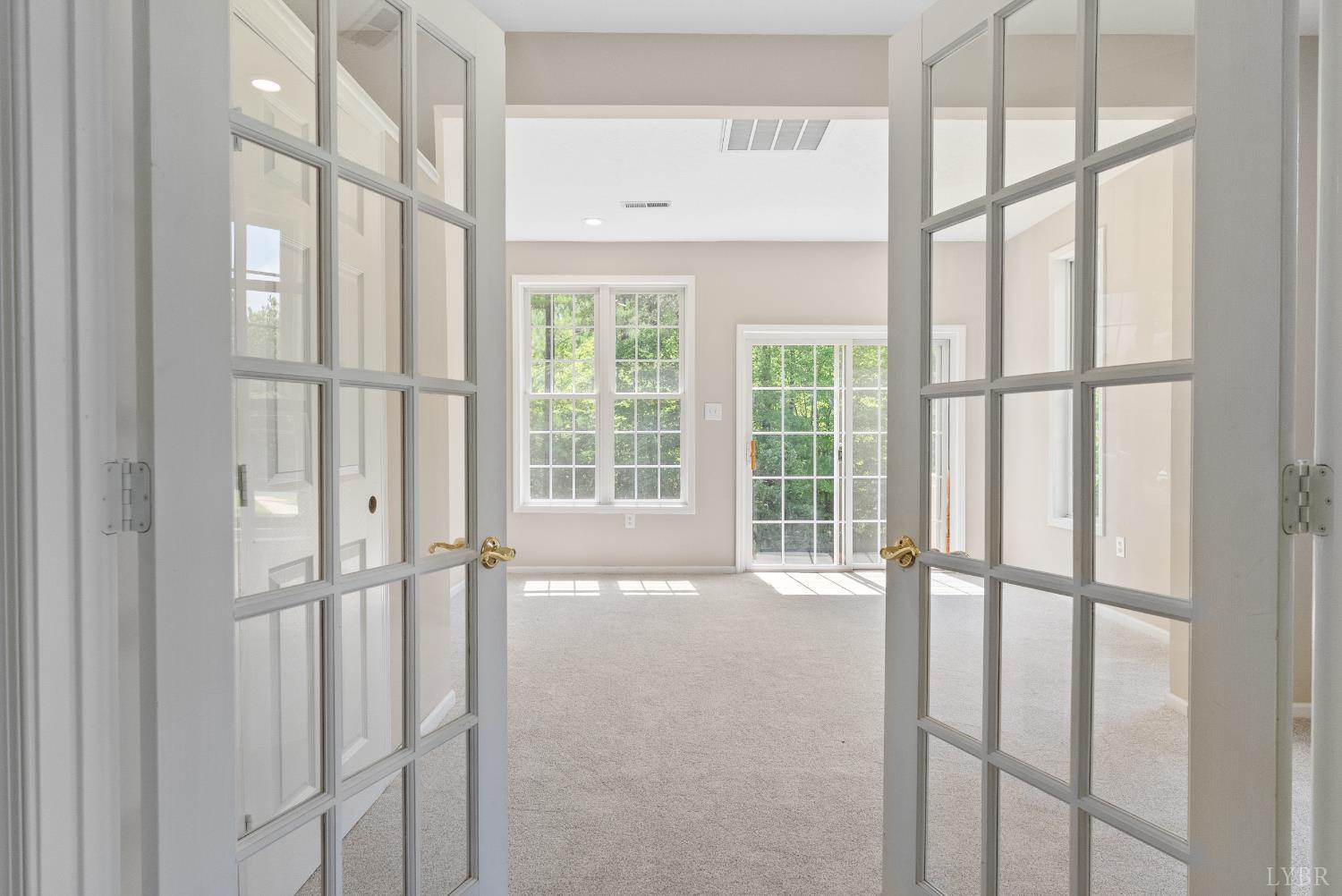 1505 Chestnut Grv Road Appomattox, VA 24522 - Photo 12 of 99 a view of an empty room with a window