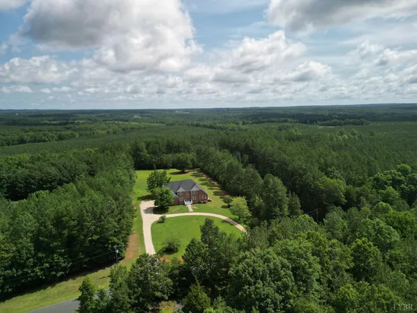 $550,000 | 1505 Chestnut Grv Road, Appomattox, VA 24522