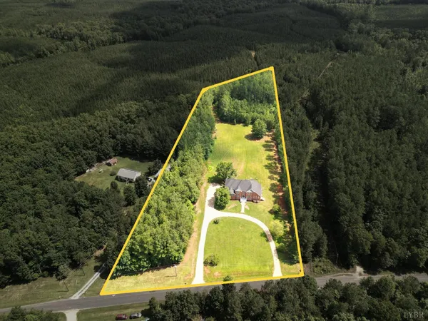 $550,000 | 1505 Chestnut Grv Road, Appomattox, VA 24522