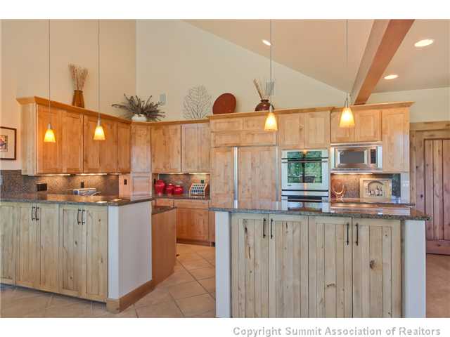 1720 Red Hawk Road Silverthorne, CO 80498 - Photo 3 of 25 Kitchen.