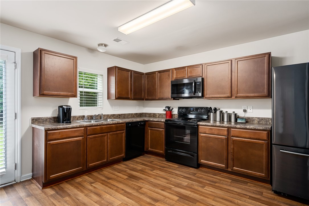 328 Cedar Ridge Anderson, SC 29621 - Photo 8 of 27