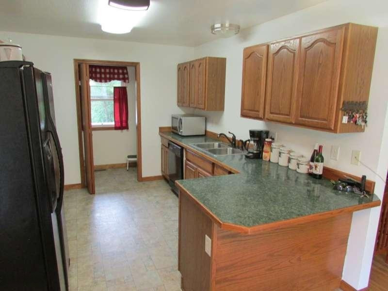 4455 Lorenson Road Muskegon, MI 49445 - Photo 8 of 15 IMG_2669-800