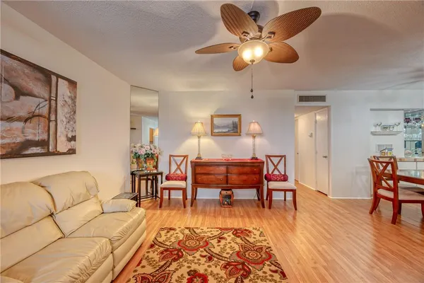 $2,100 | 2400 Northeast 10th Street, Unit 204, Pompano Beach, FL 33062