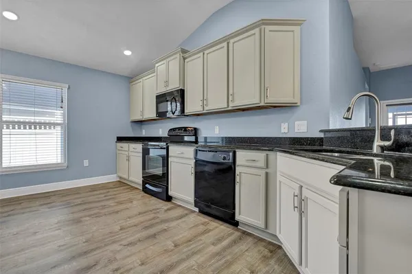 $2,500 | 14312 Edinburgh Moor Drive, Wimauma, FL 33598