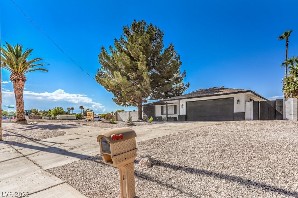 4222 East Russell Road Las Vegas, NV 89120 - Photo 6 of 20 Gallery Image 6