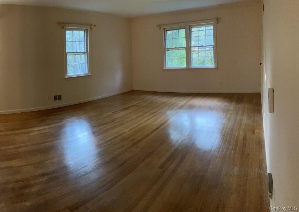 20 Springdale Road Scarsdale, NY 10583 - Photo 11 of 19 Gallery Image 11