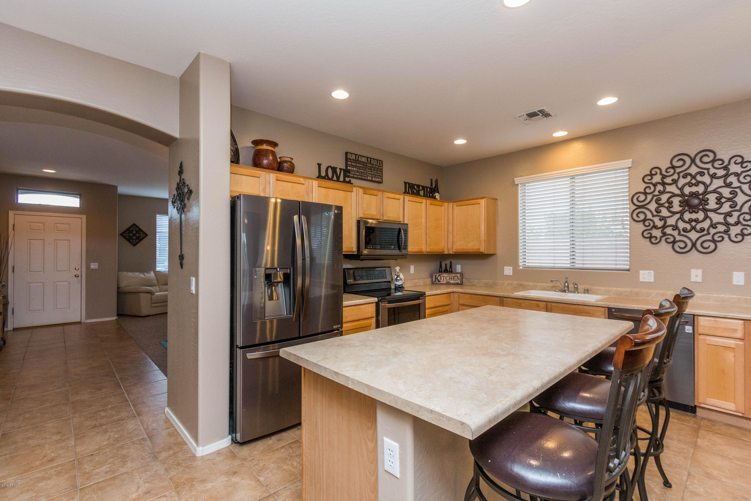 15979 West Redfield Road Surprise, AZ 85379 - Photo 8 of 33 Kitchen