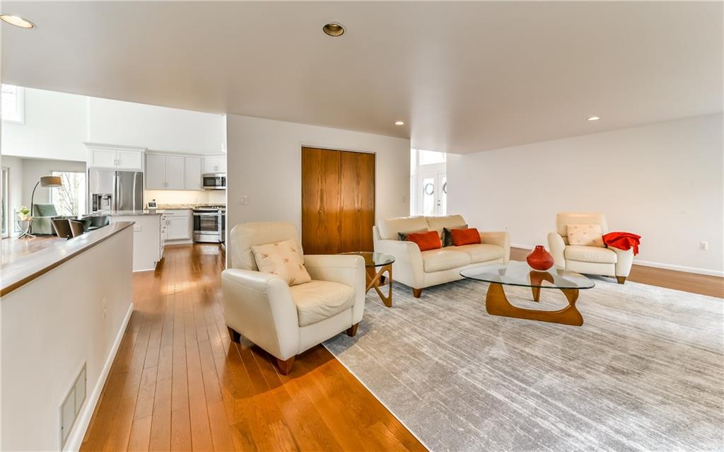 256 Valley Road Wexford, PA 15090 - Photo 5 of 25 Gallery Image 5