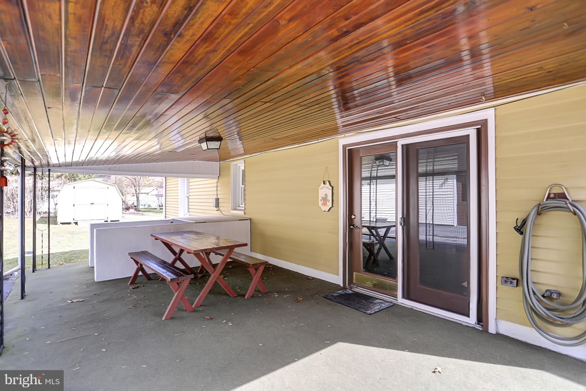 511 Hunters Road Mohnton, PA 19540 - Photo 6 of 39