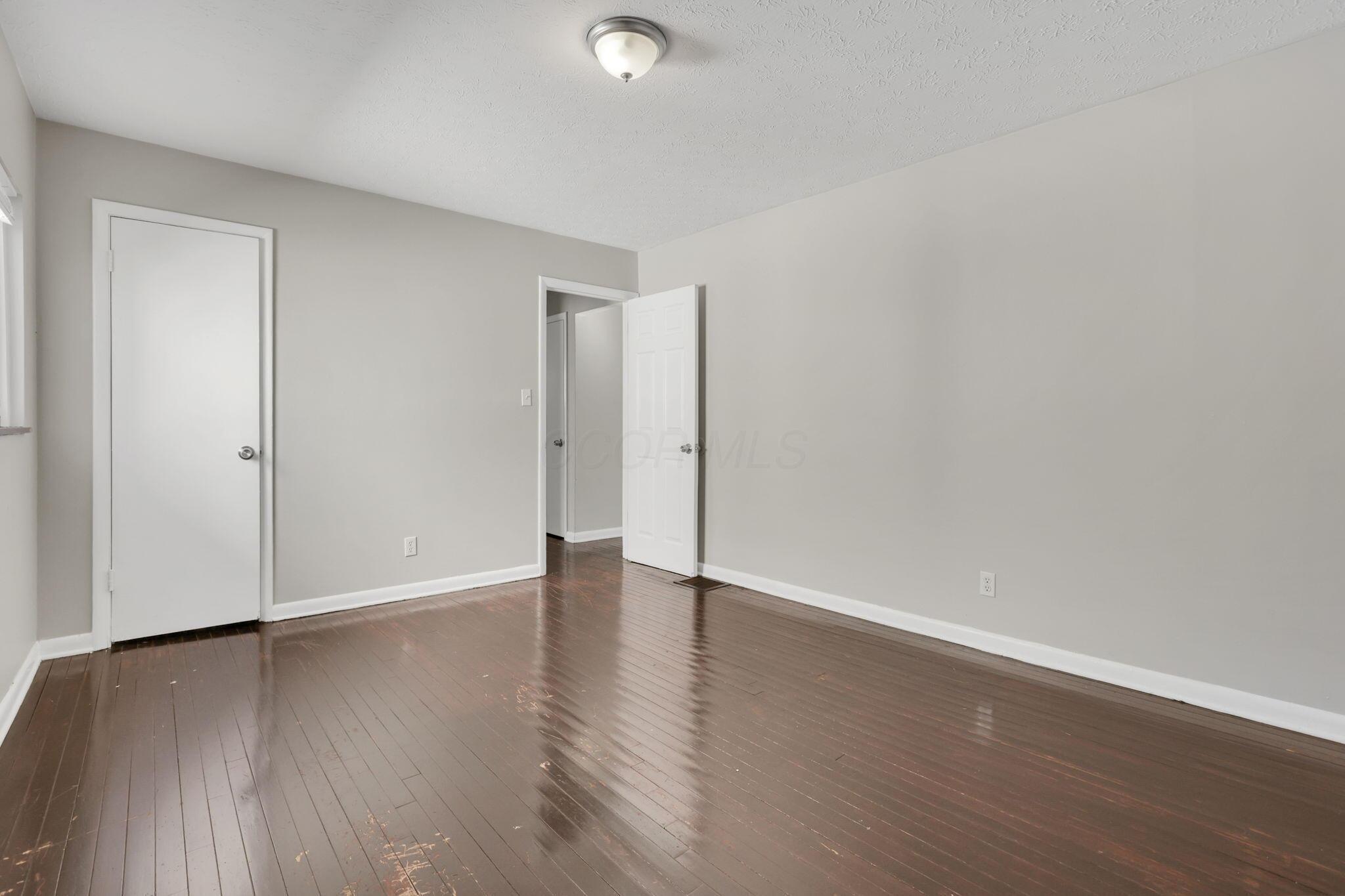 1865 Agler Road, Unit 1867 Columbus, OH 43224 - Photo 18 of 37 17-web-or-mls-G02A6108
