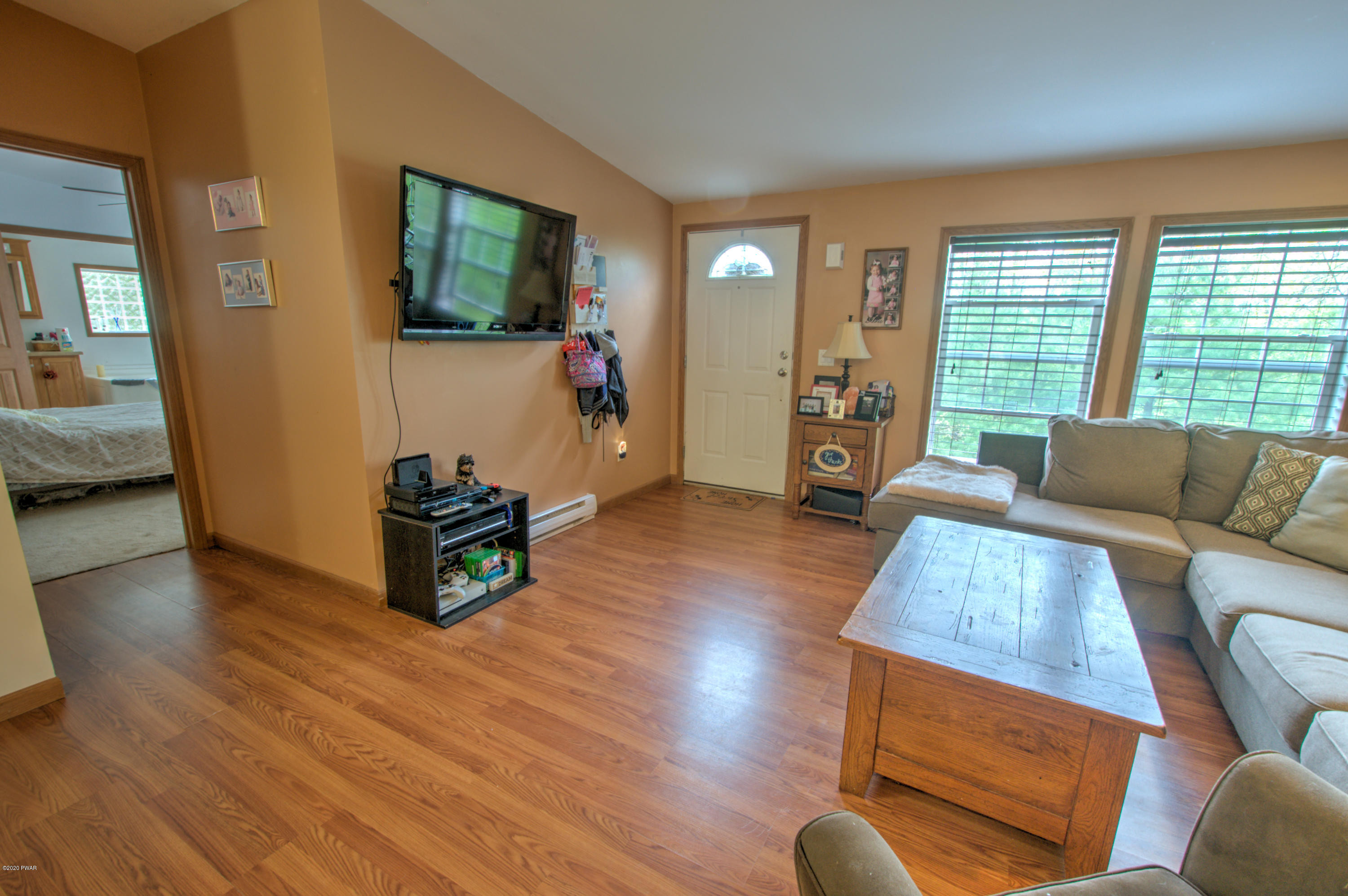 112 Cedar Ridge Road Hawley, PA 18428 - Photo 7 of 37 8-Living Room alt view3