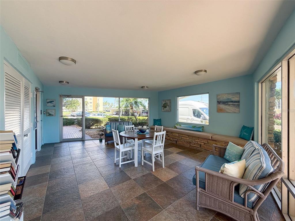 4550 Cove Circle, Unit 507 St. Petersburg, FL 33708 - Photo 26 of 32