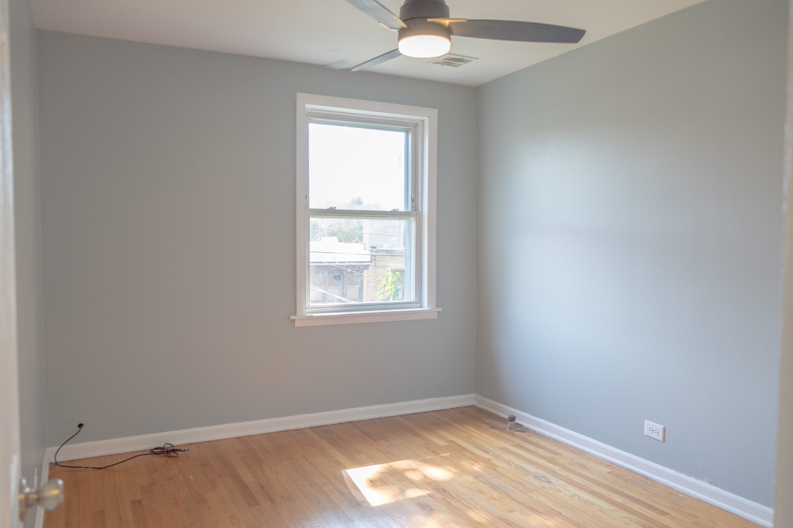 5445 West 64th Street, Unit 2 Chicago, IL 60638 - Photo 19 of 37 an empty room with a window