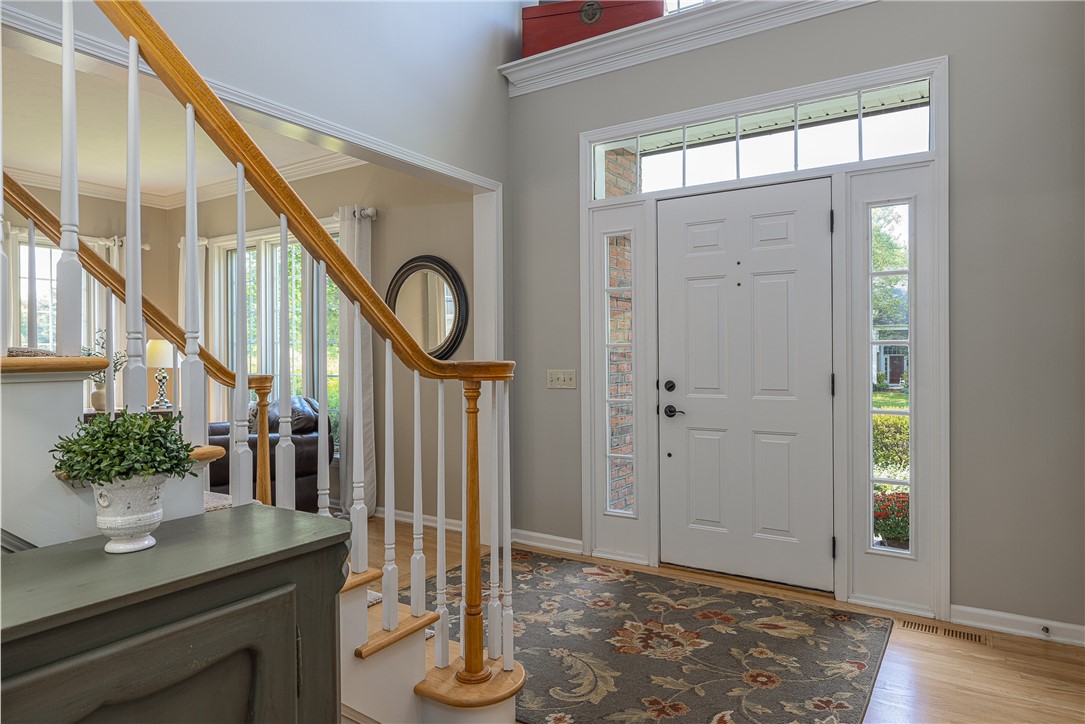 22 Royale Drive Perinton, NY 14450 - Photo 5 of 44