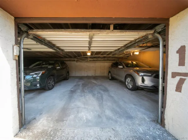 $299,999 | 200 Atlantic Avenue, Unit 226, Lynbrook, NY 11563