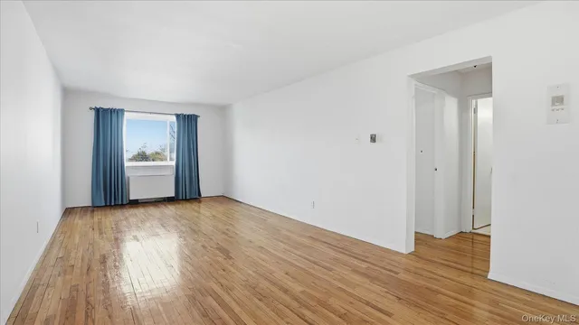 $299,999 | 200 Atlantic Avenue, Unit 226, Lynbrook, NY 11563