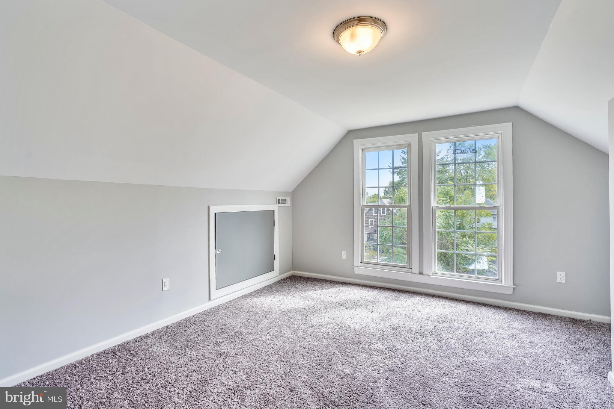 4315 Flowerton Road Baltimore, MD 21229 - Photo 17 of 20