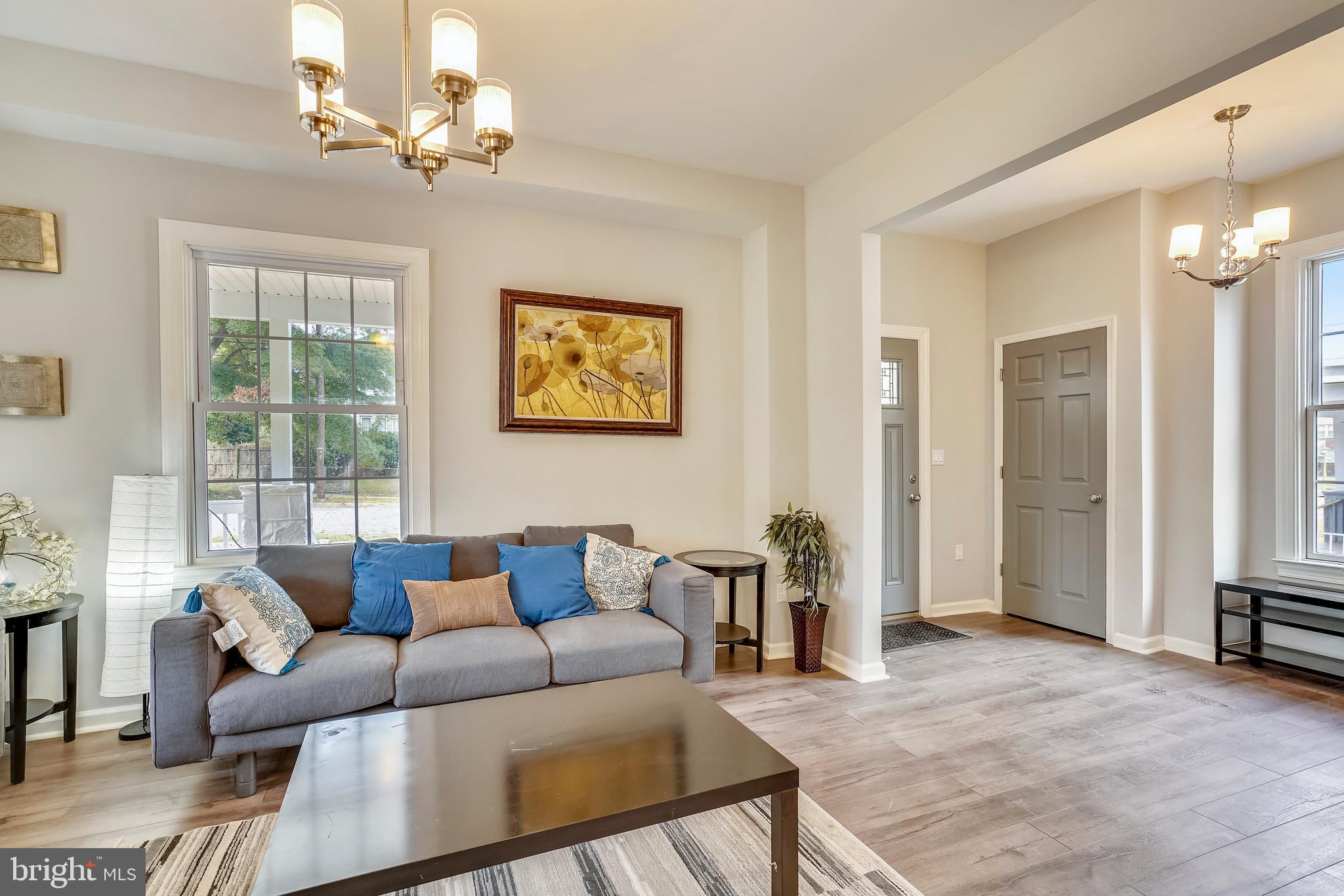 4315 Flowerton Road Baltimore, MD 21229 - Photo 4 of 20