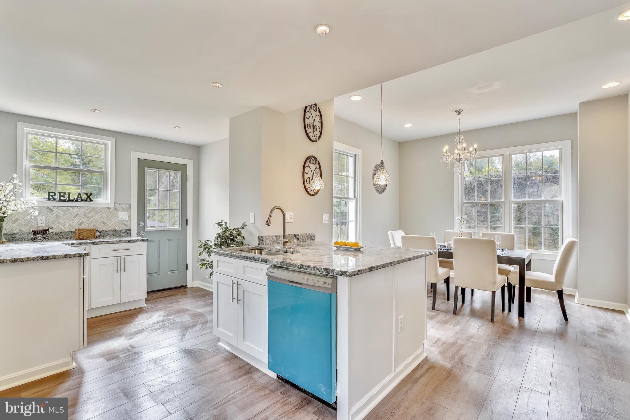 4315 Flowerton Road Baltimore, MD 21229 - Photo 5 of 20