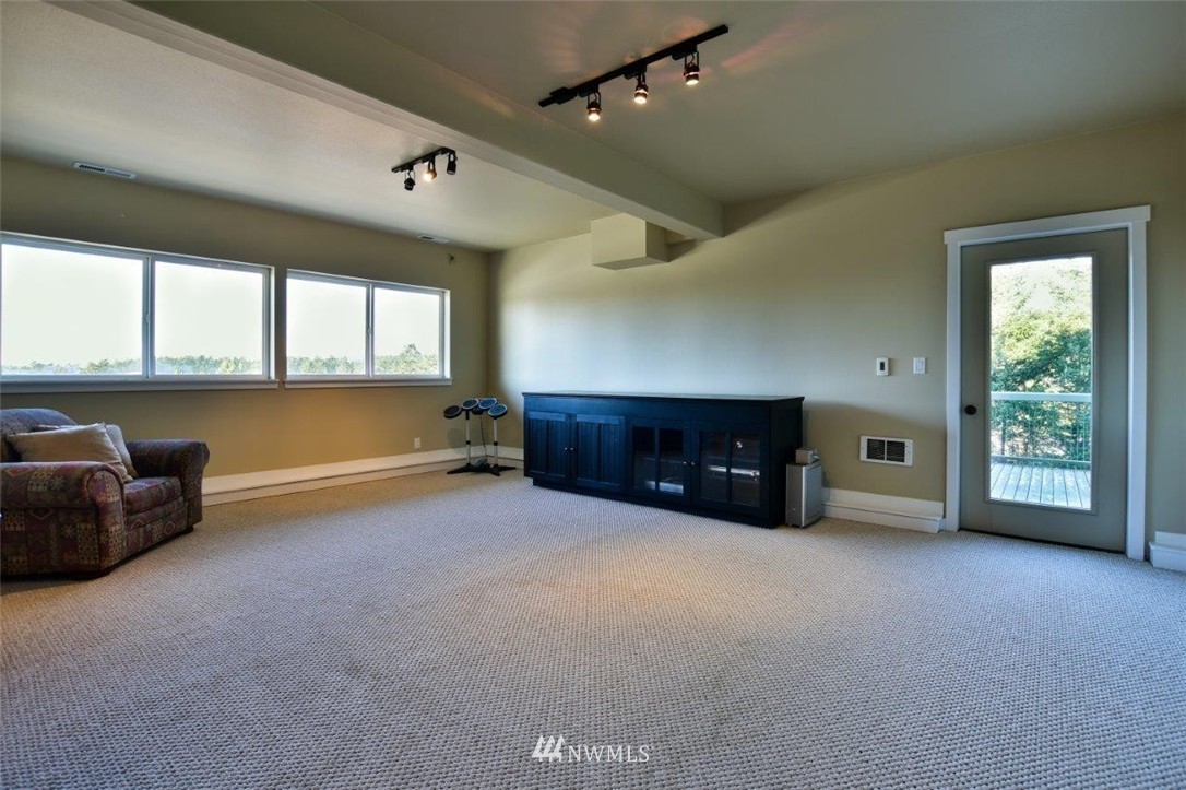 634 Portland Fair Road Friday Harbor, WA 98250 - Photo 22 of 25 Gallery Image 22