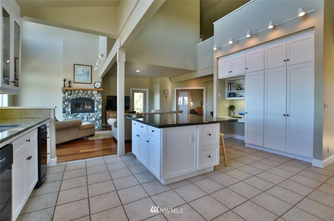 634 Portland Fair Road Friday Harbor, WA 98250 - Photo 9 of 25 Gallery Image 9