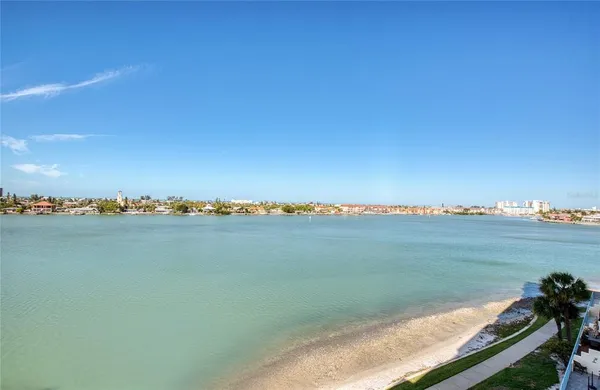 a view of a lake with houses