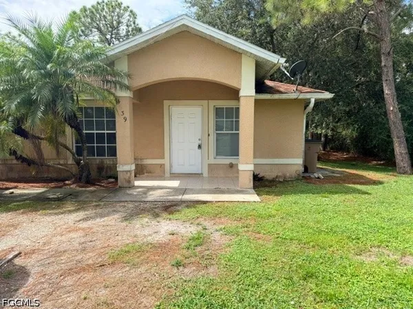 $1,600 | 4639 28th Street Southwest, Lehigh Acres, FL 33973