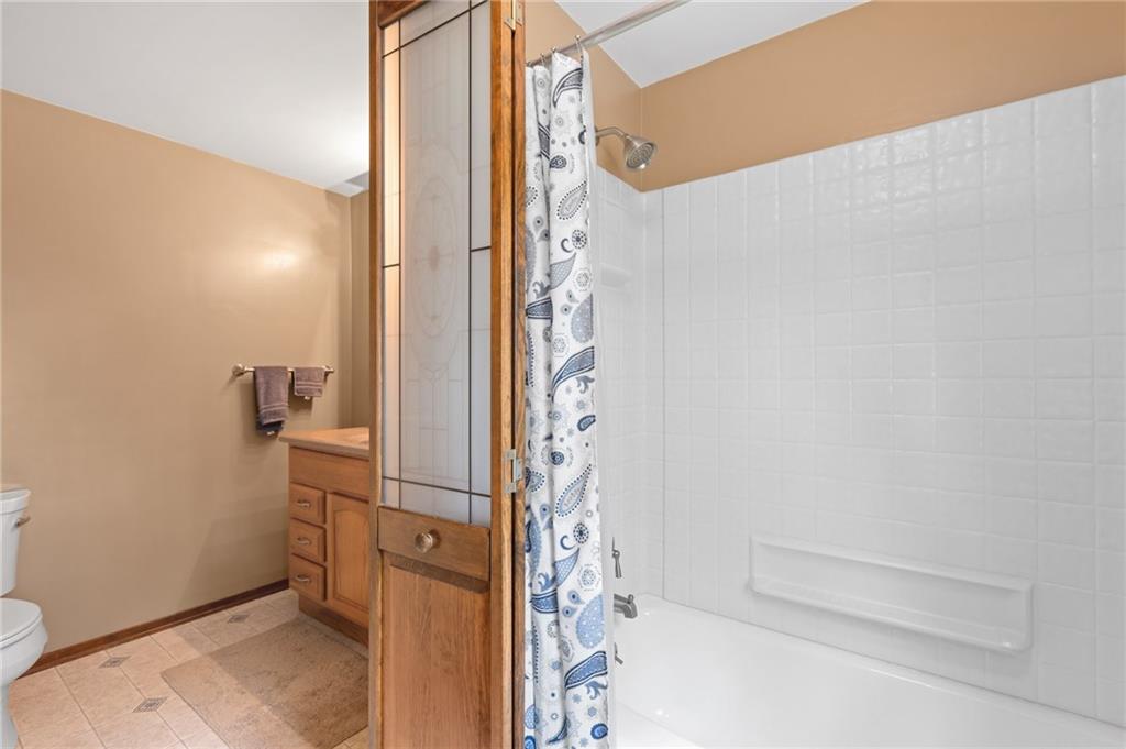 5536 Clearview Road Gibsonia, PA 15044 - Photo 13 of 25 Gallery Image 13