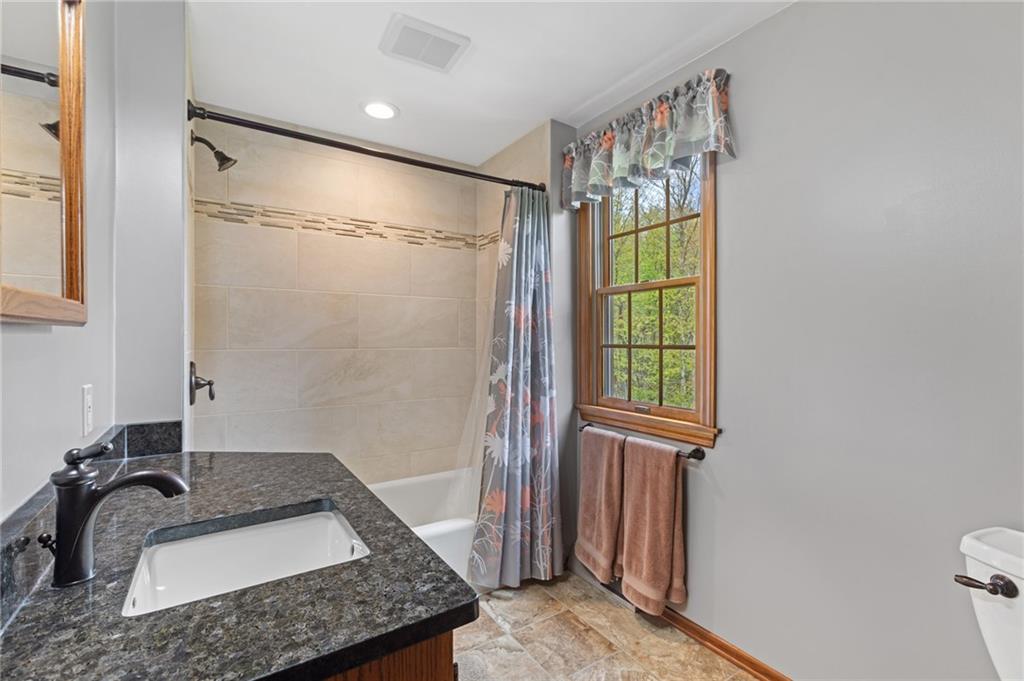 5536 Clearview Road Gibsonia, PA 15044 - Photo 16 of 25 Gallery Image 16